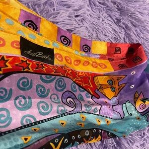 Laurel Burch artistic cat scarf.
